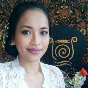 Putu Evie